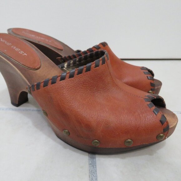 VINTAGE NINE WEST Y2K Cognac Tan Leather Studded Clog Heeled Mules Size US 6 - Picture 9 of 16